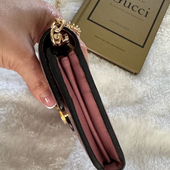 Gucci Pink Leather Wallet with Gold Chain - Picture 8 of 10